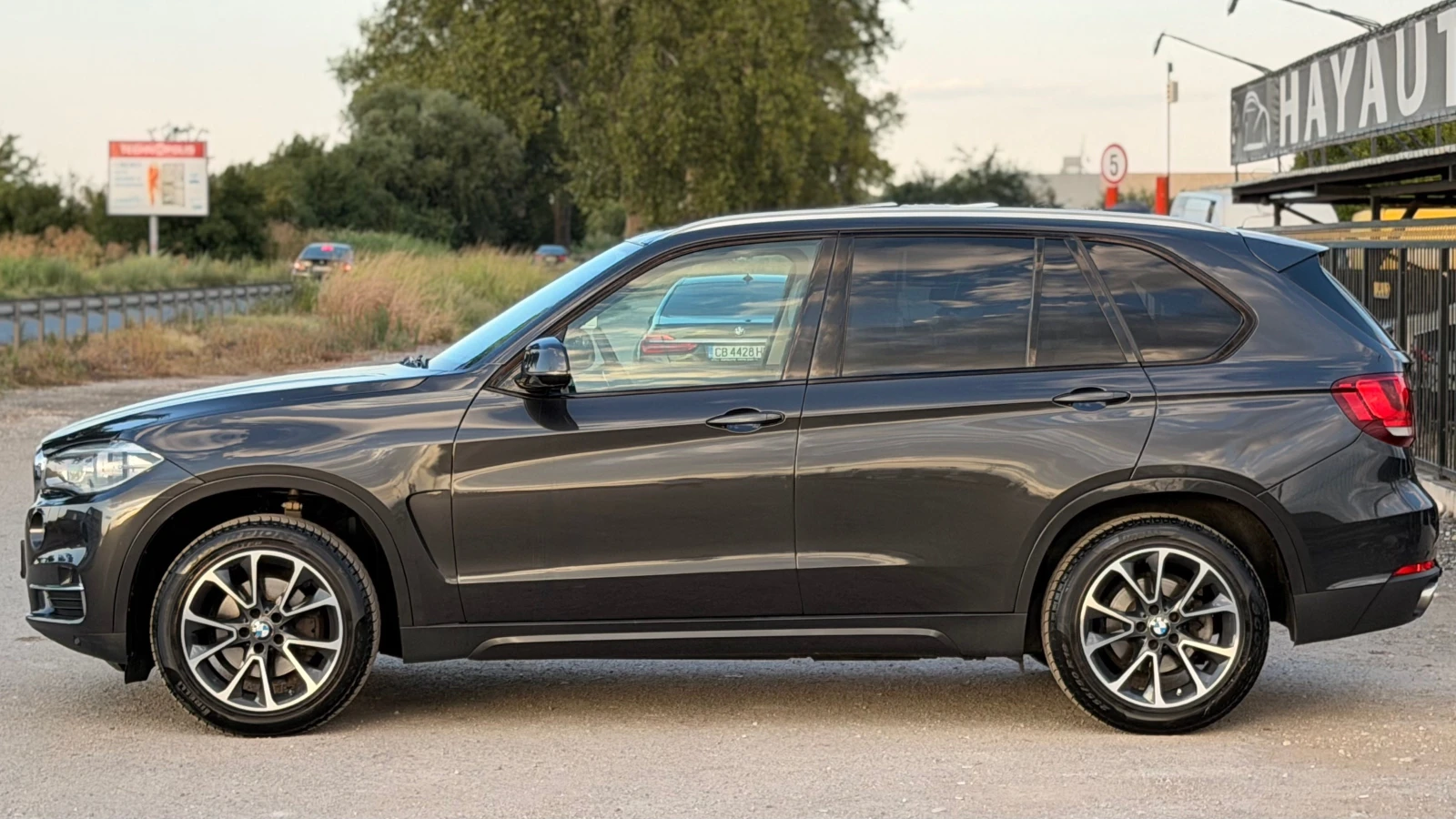 BMW X5 30d= xDrive= 7-Места= Sport Pack= Панорама= 360* К, снимка 7 - Автомобили и джипове - 55450520