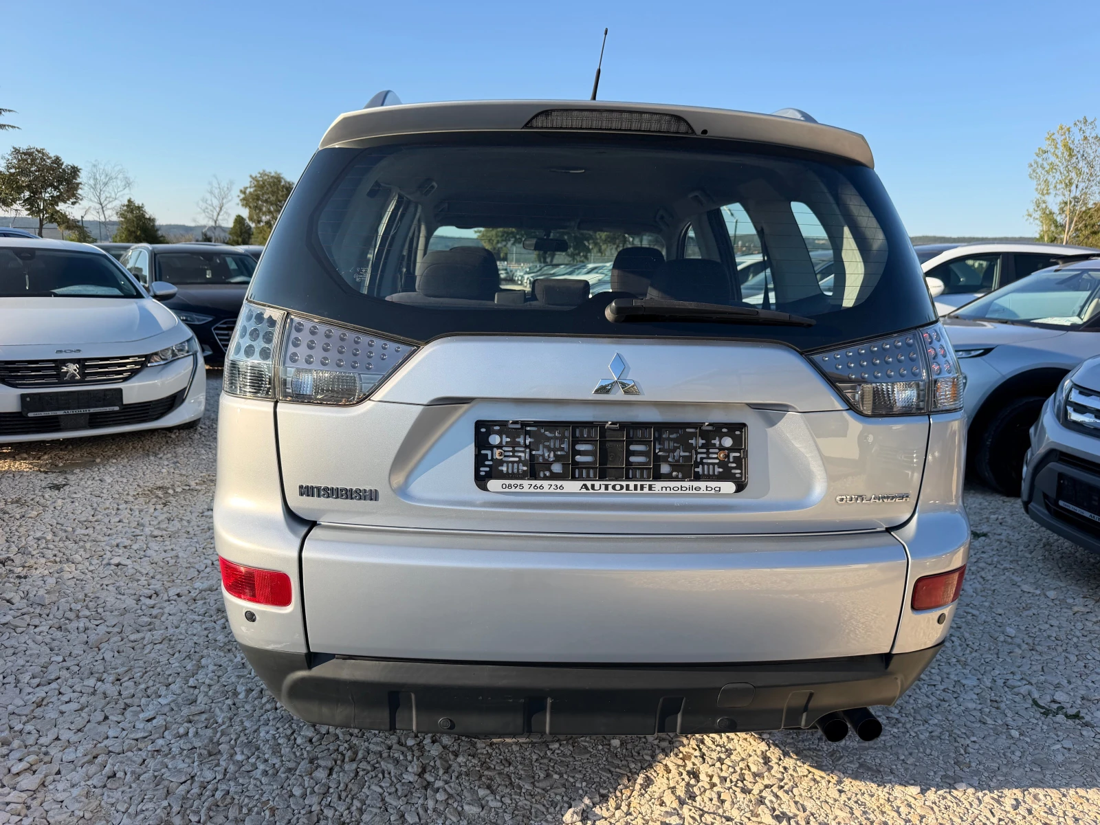 Mitsubishi Outlander 2.0TDI 4x4, снимка 6 - Автомобили и джипове - 56133981