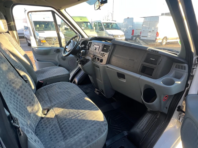 Ford Transit 2.0 Пътнически , 9 Места , Клима , Топ състояние, снимка 7 - Бусове и автобуси - 48162642