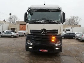     Mercedes-Benz Actros 1945