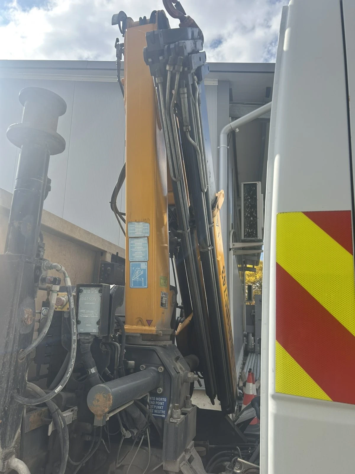 Iveco 180 E28 - изображение 9