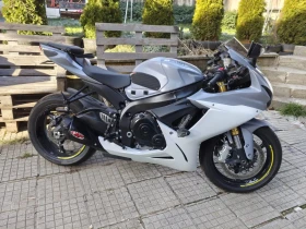 Suzuki Gsxr 750 2022г. Нов внос КАТО НОВ, снимка 1