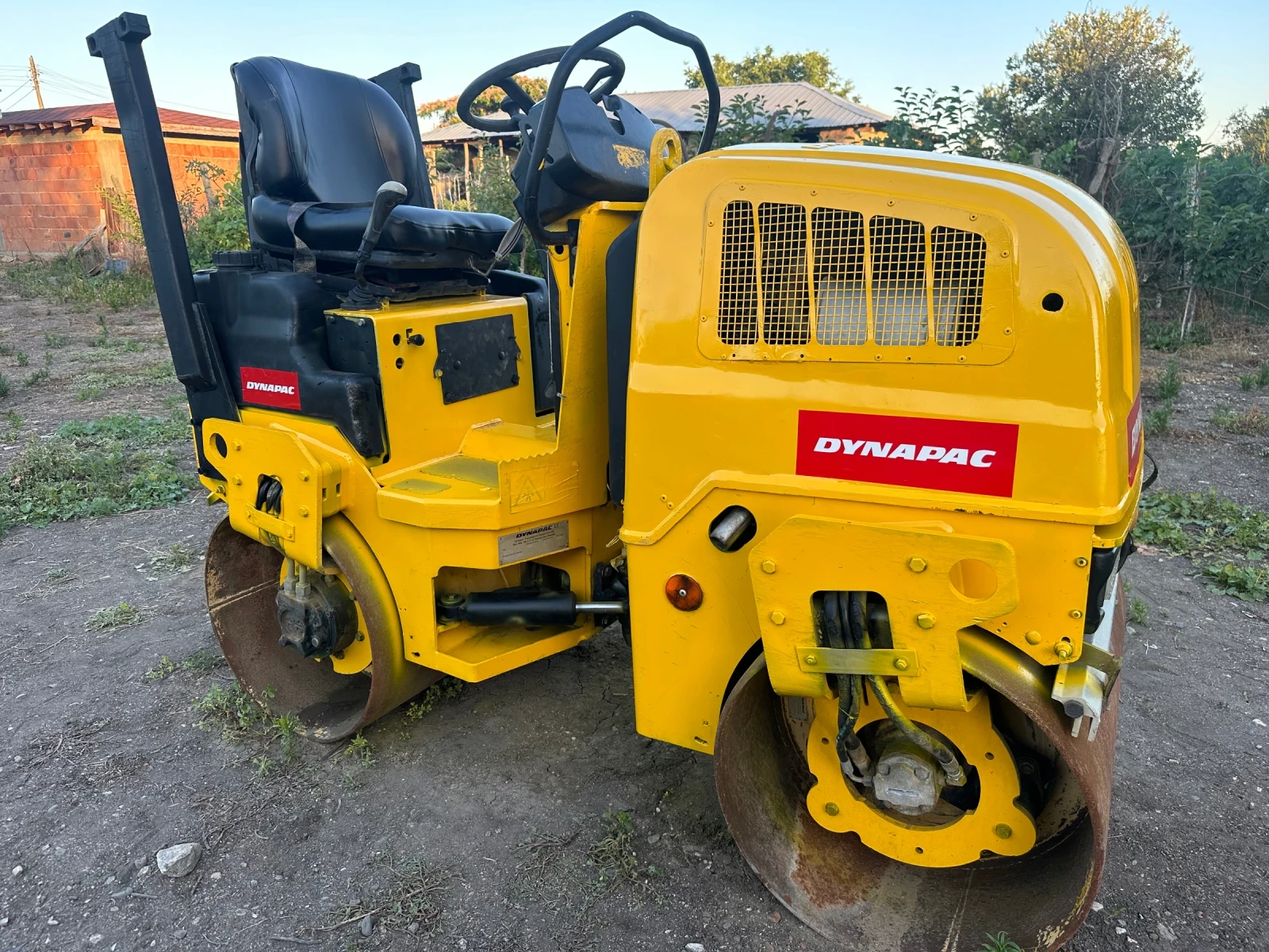 Валяк Dynapac CC900 - изображение 4