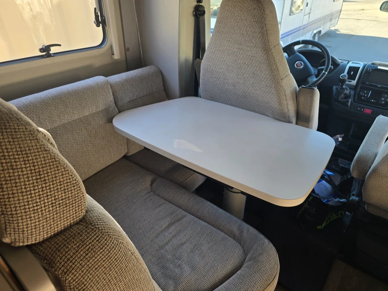 Кемпер HYMER / ERIBA, снимка 12 - Каравани и кемпери - 52729701