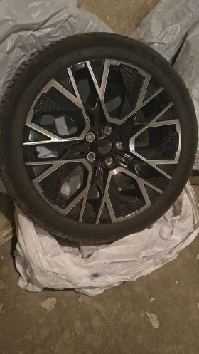 Гуми с джанти Michelin 235/45R20, снимка 2