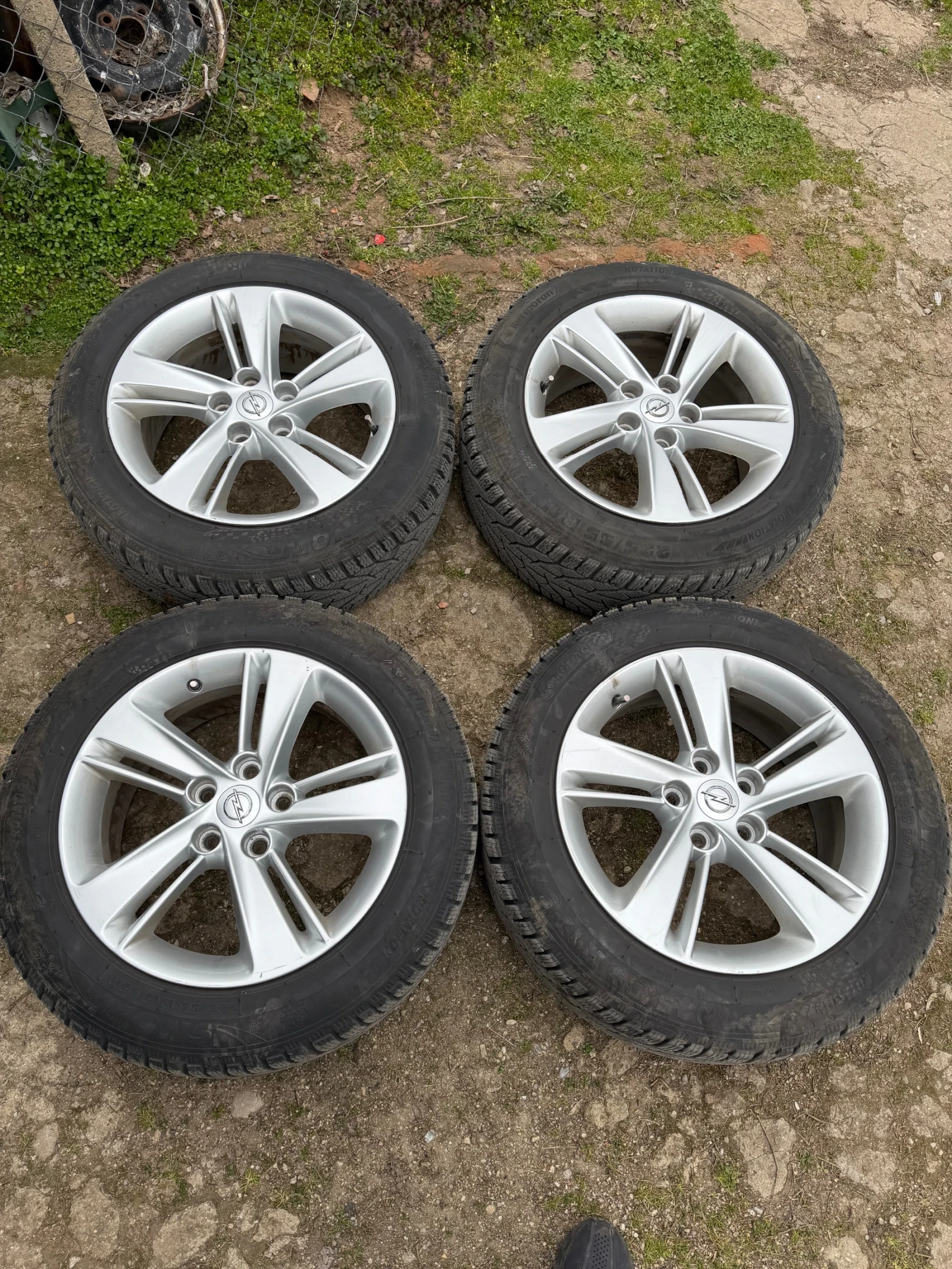 Гуми с джанти Kormoran 225/55R17, снимка 2 - Гуми и джанти - 53967342