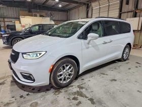 Chrysler Pacifica Touring L * CARFAX * OПЦИЯ ЗА ФИНАНСИРАНЕ, снимка 1