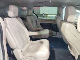 Chrysler Pacifica Touring L * CARFAX * OПЦИЯ ЗА ФИНАНСИРАНЕ, снимка 11