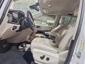 Chrysler Pacifica Touring L * CARFAX * OПЦИЯ ЗА ФИНАНСИРАНЕ, снимка 7