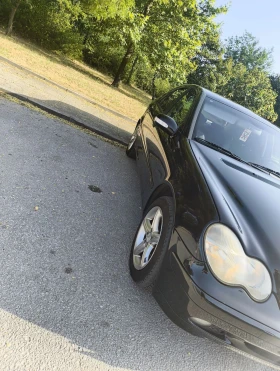 Обява за продажба на Mercedes-Benz C 220 2.2cdi ~4 500 лв. - изображение 1 | Auto.bg Обява за продажба на Mercedes-Benz C 220 2.2cdi ~4 500 лв. - изображение 1