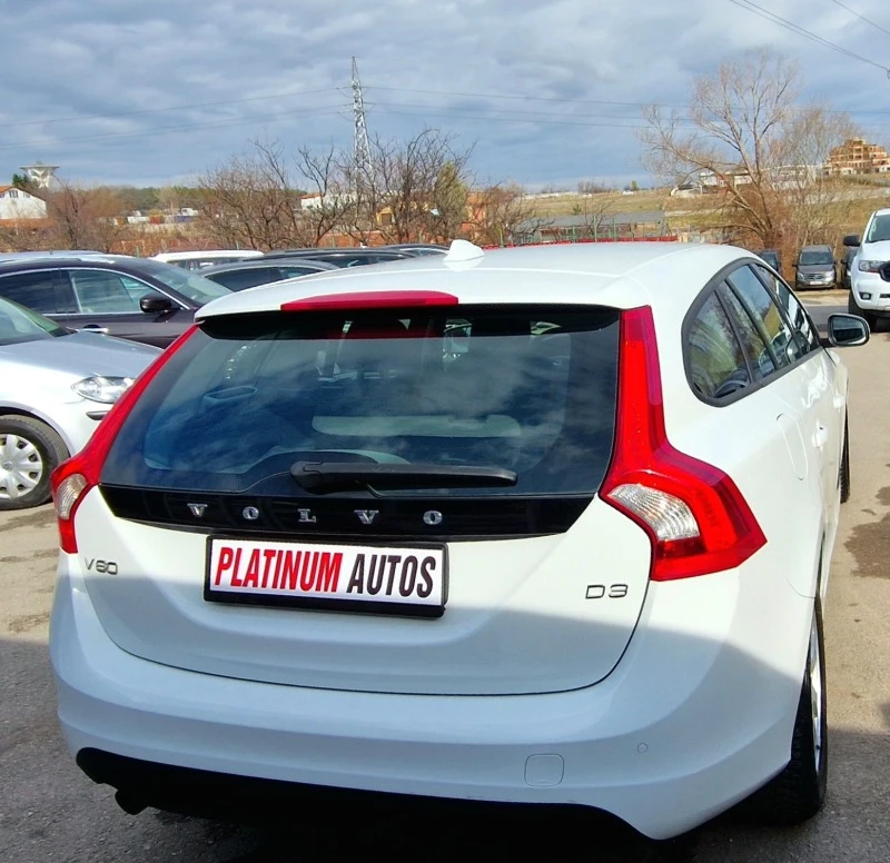 Volvo V60 2.0D/163K.C/153 X. KM/SERVIZNA ISTORIA, снимка 2 - Автомобили и джипове - 44313614