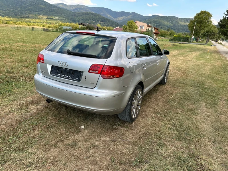 Audi A3 1.6 I 102kc.Автоматик, снимка 4 - Автомобили и джипове - 47294595