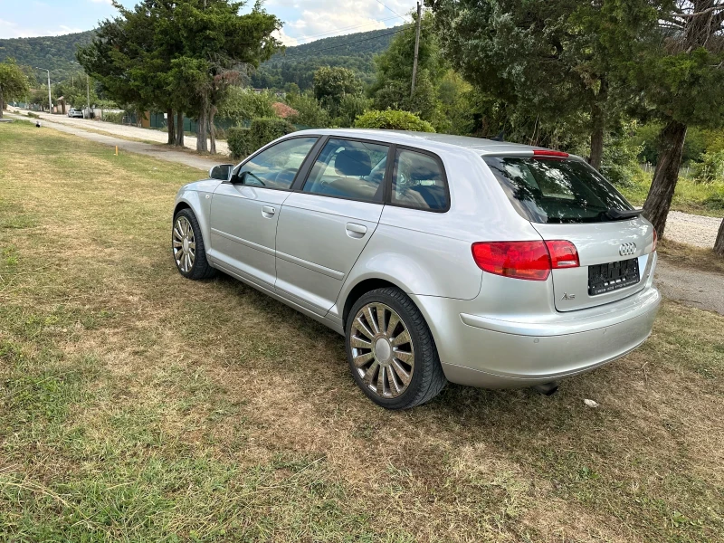 Audi A3 1.6 I 102kc.Автоматик, снимка 6 - Автомобили и джипове - 47294595