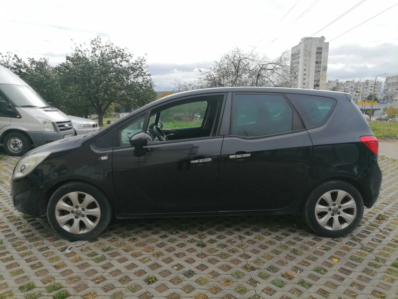 Opel Meriva 1.3 CDTI, снимка 8 - Автомобили и джипове - 47408245