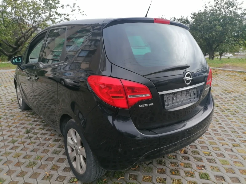 Opel Meriva 1.3 CDTI, снимка 4 - Автомобили и джипове - 47408245