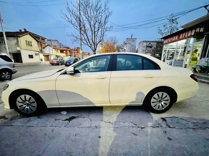 Mercedes-Benz E 220 9G-tronic !! НОВ ВНОС !!, снимка 5 - Автомобили и джипове - 47946110