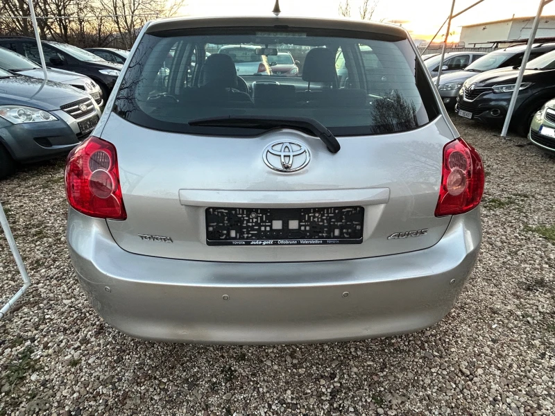 Toyota Auris 1.4i-97k.c., снимка 6 - Автомобили и джипове - 48447396