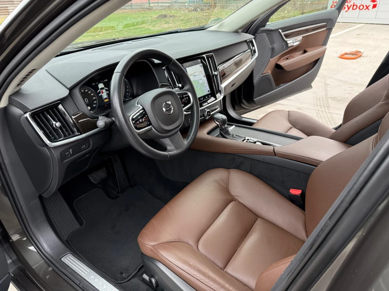 Volvo V90 2. D4 * 4x4* PANORAMA, снимка 6 - Автомобили и джипове - 48593641