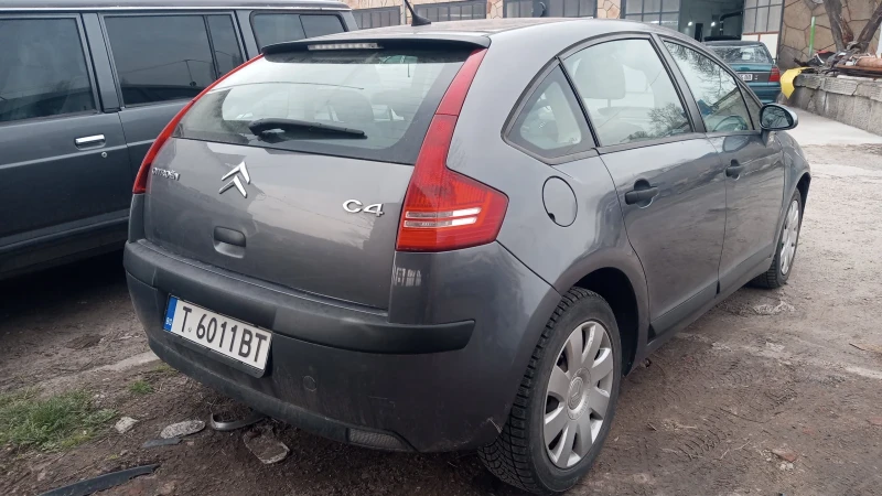 Citroen C4 1.6 i Klimatik, снимка 2 - Автомобили и джипове - 49466292