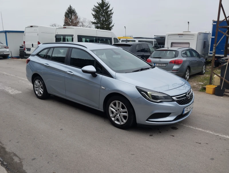 Opel Astra 1.6 CDTI, снимка 2 - Автомобили и джипове - 49647478