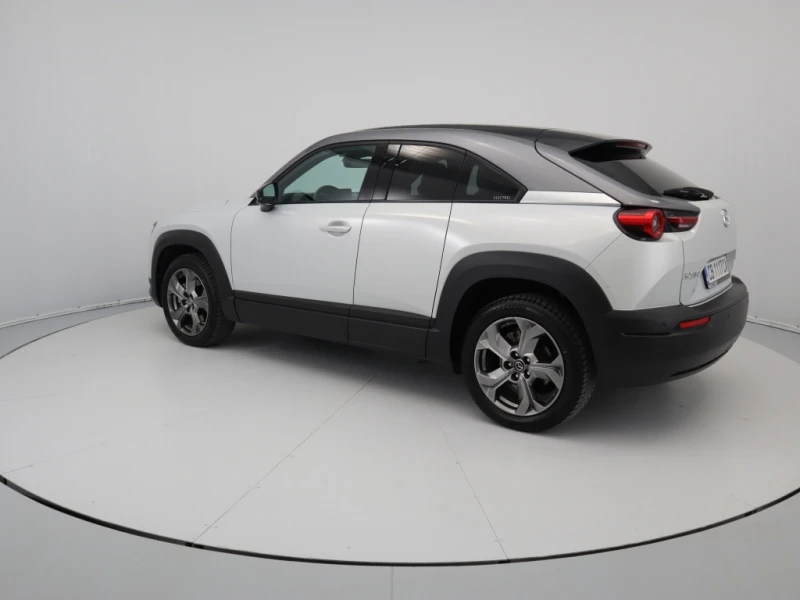 Mazda MX-30, снимка 8 - Автомобили и джипове - 51193302