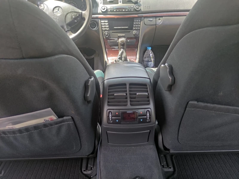 Mercedes-Benz E 200, снимка 8 - Автомобили и джипове - 50921168
