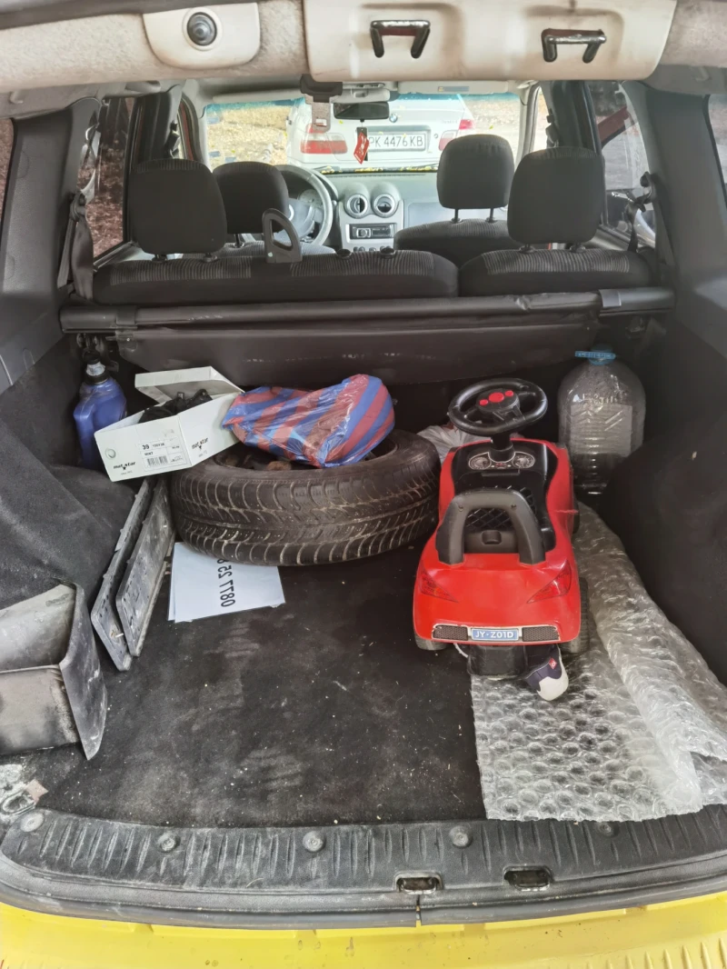 Dacia Logan, снимка 7 - Автомобили и джипове - 52288603