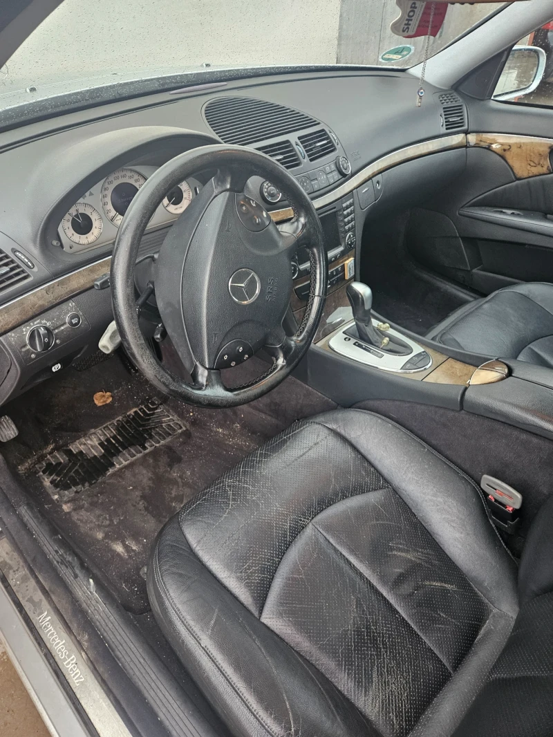 Mercedes-Benz E 320 320 кожа, автомат, снимка 5 - Автомобили и джипове - 52563854