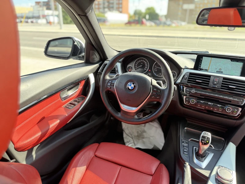BMW 330 xDrive / PREMIUM / HARMAN-KARDON / PANO / RED INT, снимка 8 - Автомобили и джипове - 52749663