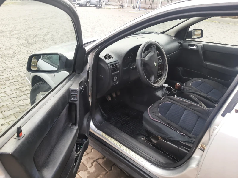 Opel Astra Юбилейна серия 100 години Опел, снимка 10 - Автомобили и джипове - 52859347