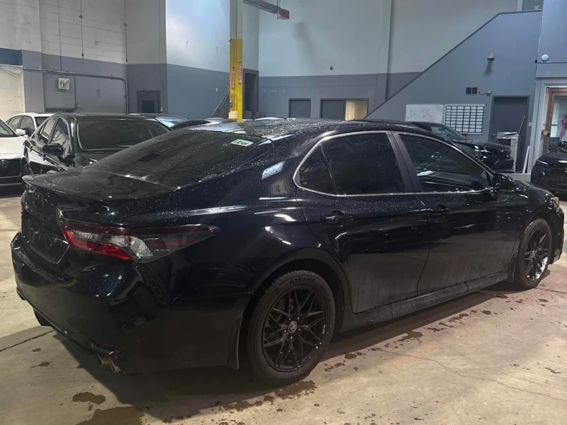 Toyota Camry * SE * CARFAX * БЕЗ ПЪРВОНАЧАЛНА ВНОСКА, снимка 3 - Автомобили и джипове - 53302129