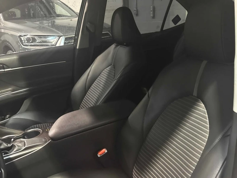 Toyota Camry * SE * CARFAX * БЕЗ ПЪРВОНАЧАЛНА ВНОСКА, снимка 10 - Автомобили и джипове - 53302129