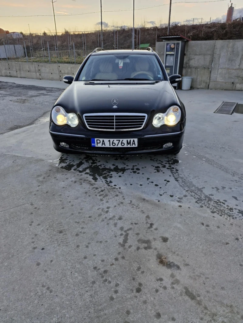 Mercedes-Benz C 220, снимка 4 - Автомобили и джипове - 53418512