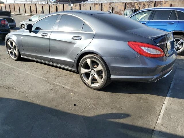 Mercedes-Benz CLS 500 AMG* PACK* ДИСТРОНИК* ПОДГРЕВ* КАМЕРА* КЕЙЛЕС* МАС, снимка 2 - Автомобили и джипове - 48463204