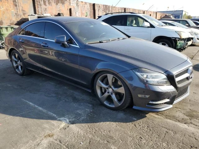 Mercedes-Benz CLS 500 AMG* PACK* ДИСТРОНИК* ПОДГРЕВ* КАМЕРА* КЕЙЛЕС* МАС, снимка 4 - Автомобили и джипове - 48463204