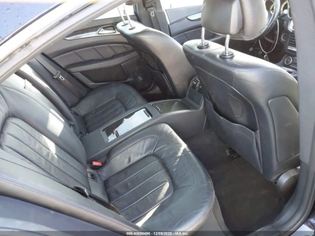 Mercedes-Benz CLS 500 AMG* PACK* HARMON* KARDON* ПОДГРЕВ* ОБДУХВАНЕ* МАС, снимка 11 - Автомобили и джипове - 53147950