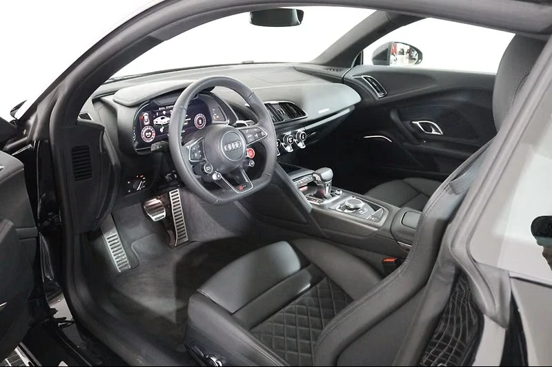 Audi R8 5.2 568HP, снимка 6 - Автомобили и джипове - 55048532