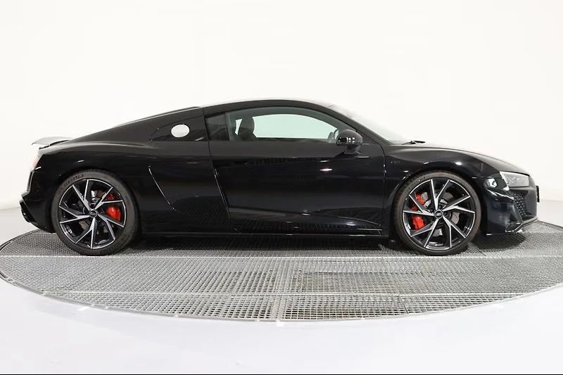 Audi R8 5.2 568HP, снимка 2 - Автомобили и джипове - 55048532