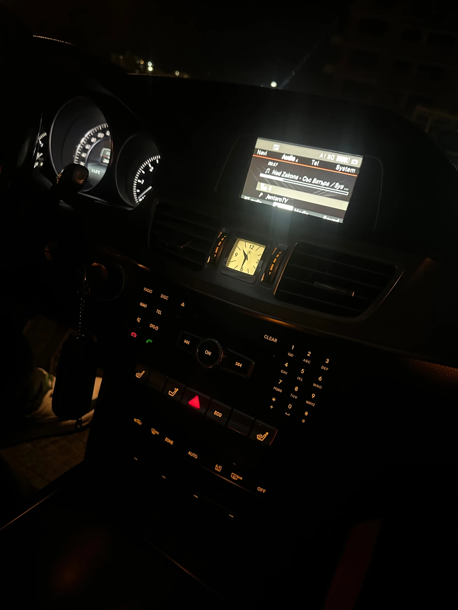Mercedes-Benz E 200 2.2 - изображение 9