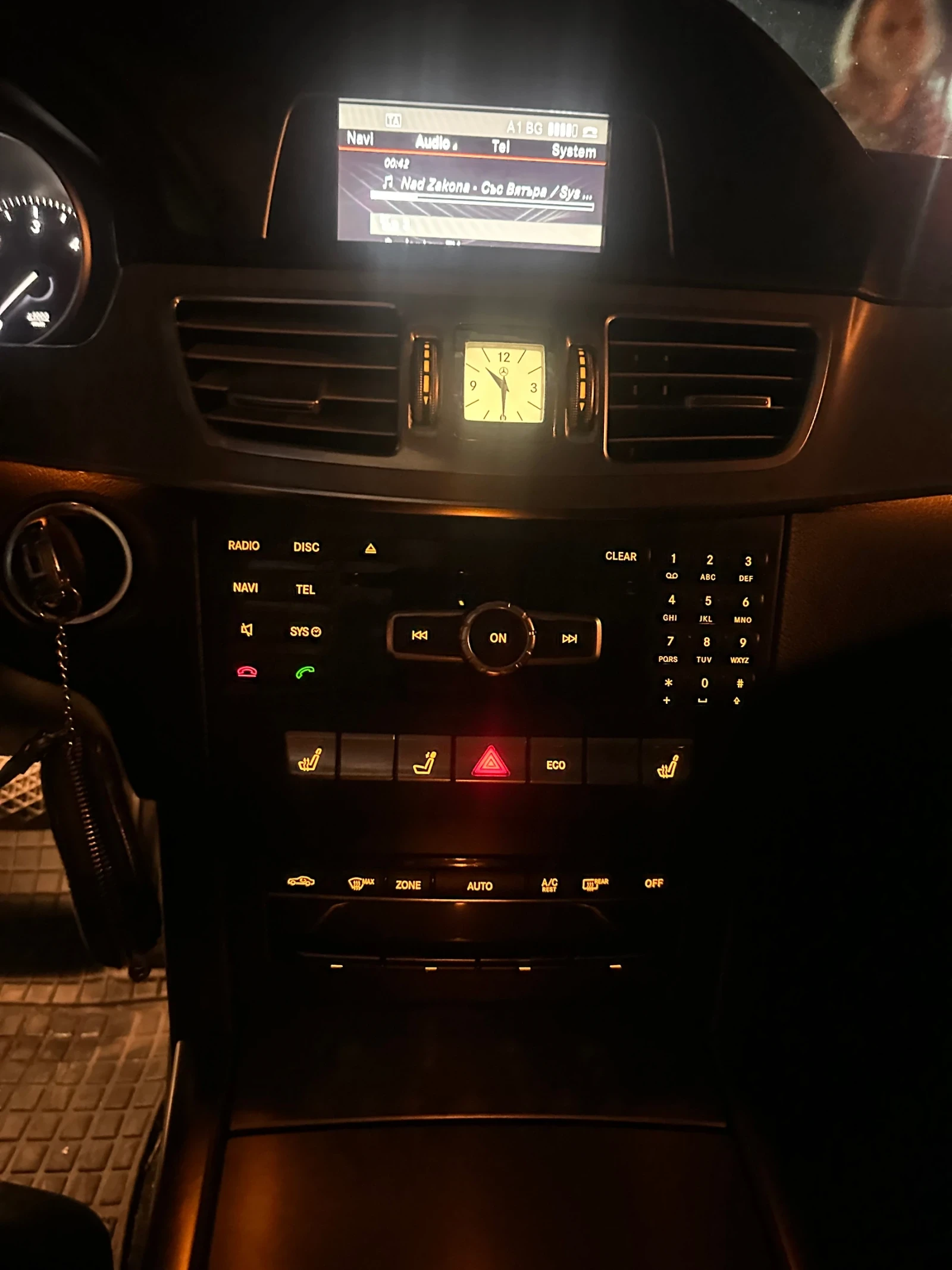 Mercedes-Benz E 200 2.2 - изображение 10