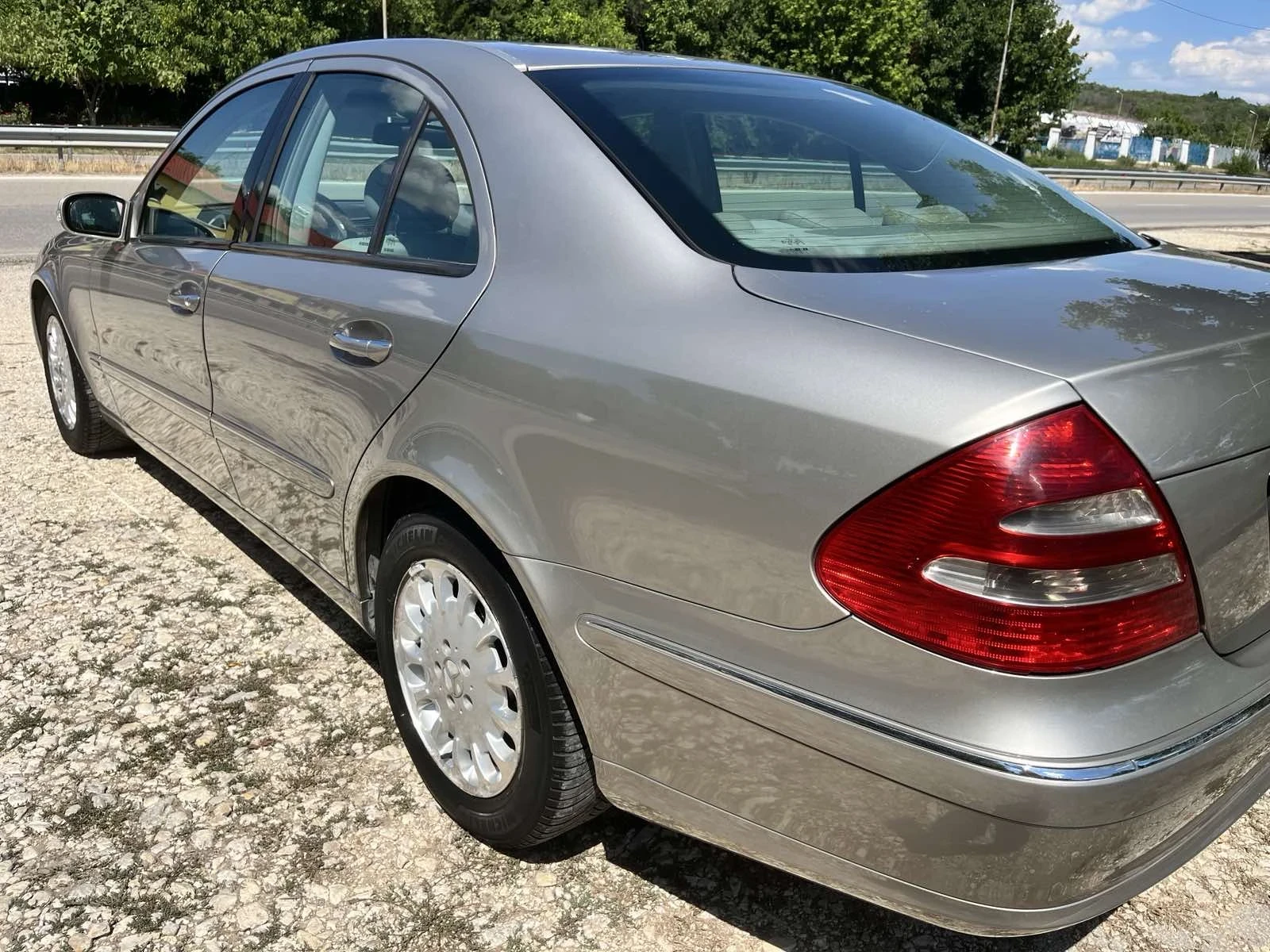 Mercedes-Benz E 220 CDi Италия Като Нов - изображение 7