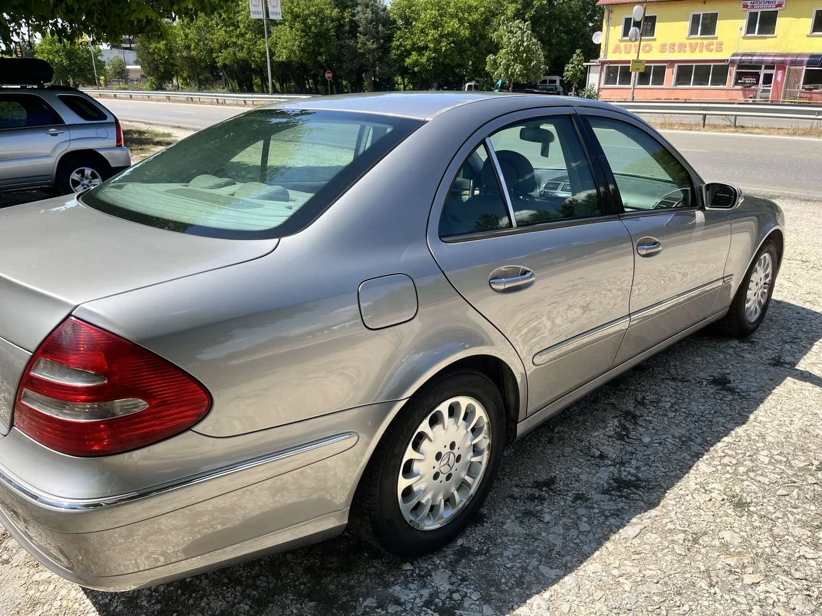 Mercedes-Benz E 220 CDi Италия Като Нов - изображение 4