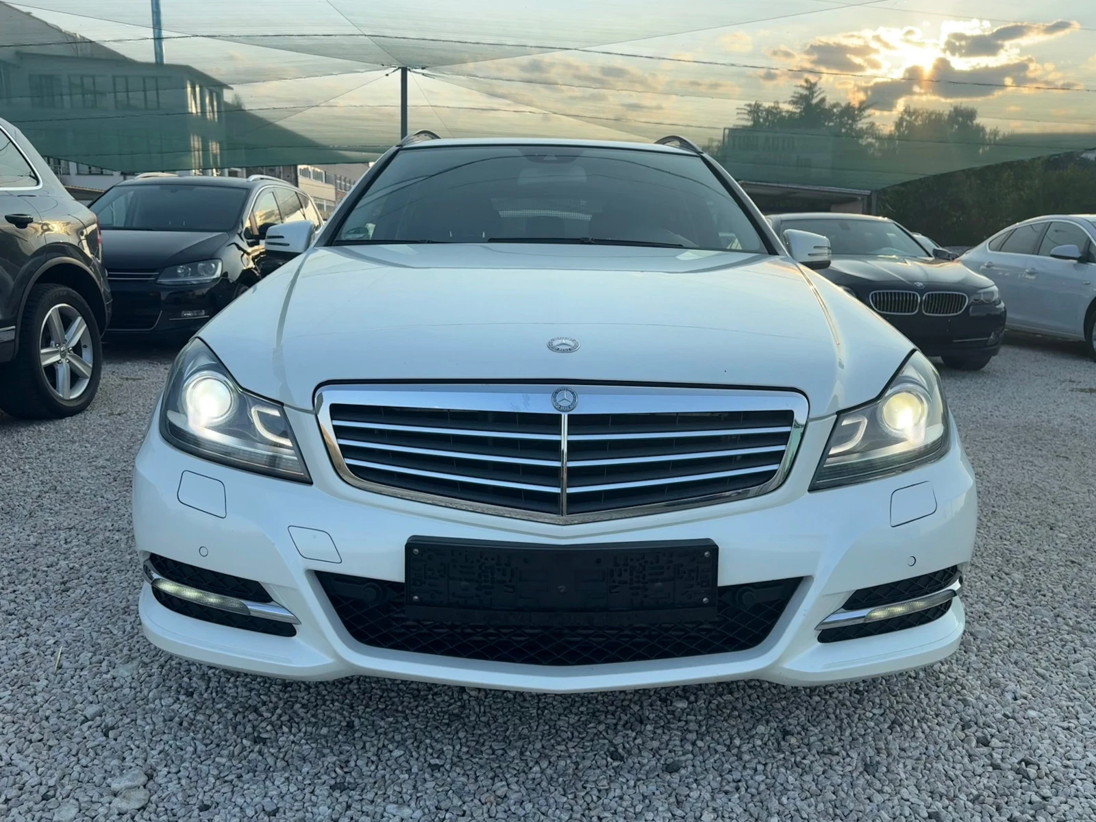 Mercedes-Benz C 200 2.2CDi, FACELIFT, АВТОМАТИК, ПЕРЛА - изображение 2