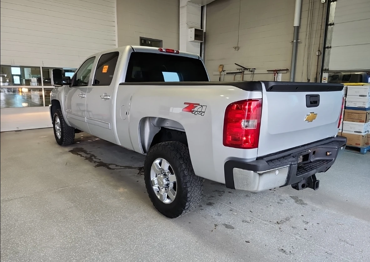 Chevrolet Silverado 2500HD LTZ - изображение 4