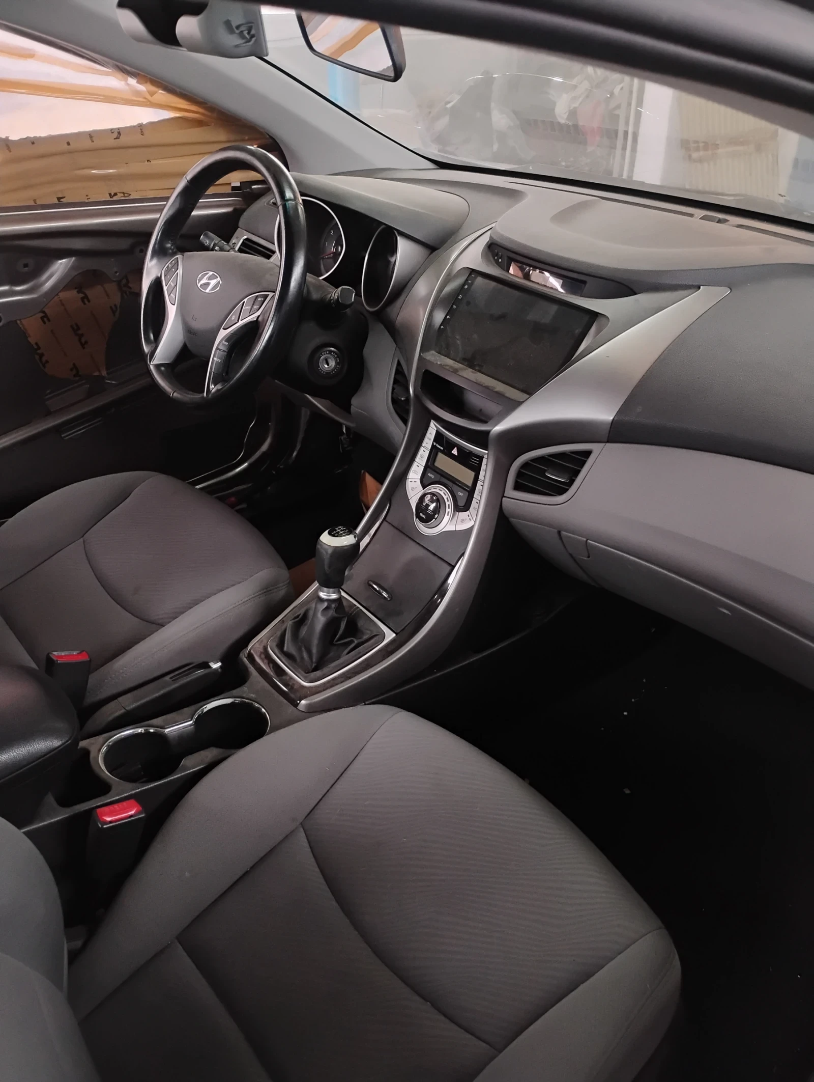 Hyundai Elantra  - изображение 3