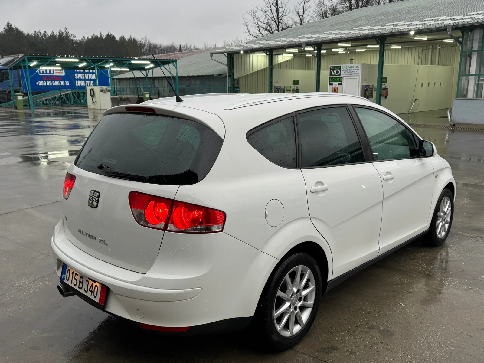 Seat Altea 1.6 TDI 105k.c. Климатроник * Bluetooth + AUX , снимка 4 - Автомобили и джипове - 53953435