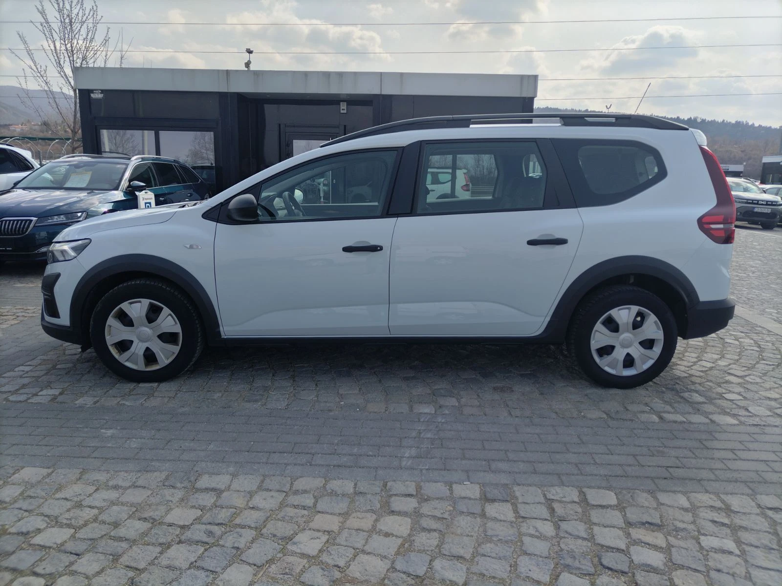 Dacia Jogger 1.0ECO-G 100 �.�. | Mobile.bg � ����������� 8