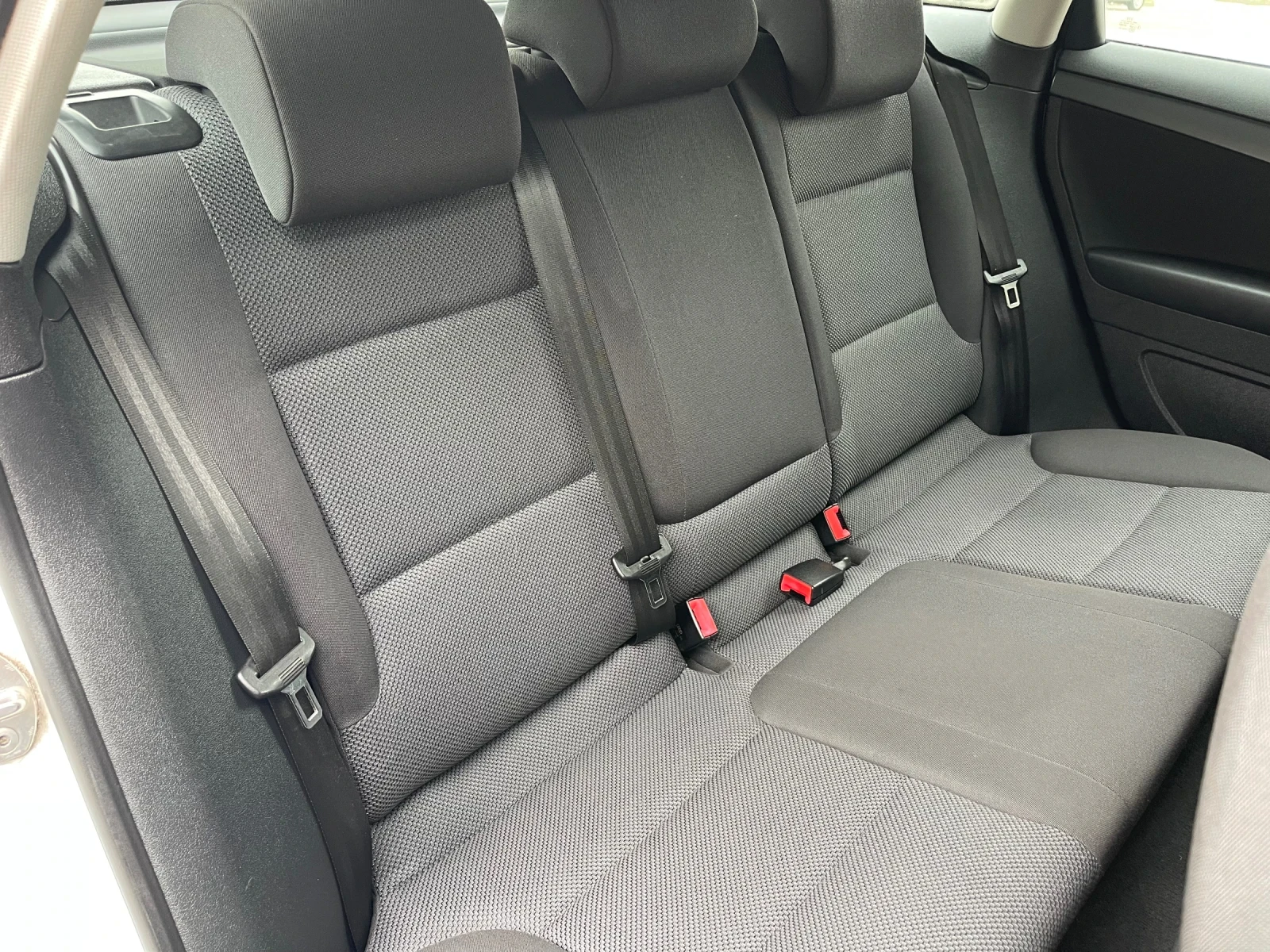 Audi A3 SPORTBACK 1.6 TDI 90 К.С. 2012 Г. FACELIFT 170 000, снимка 12 - Автомобили и джипове - 54218272