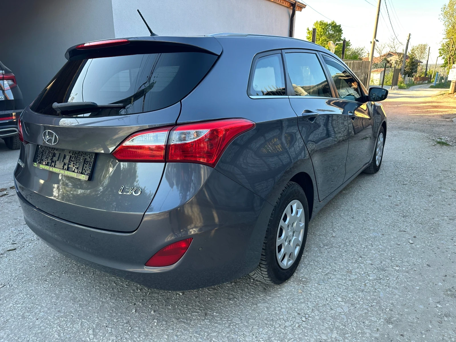 Hyundai I30 1.6-АВТОМАТИК, снимка 4 - Автомобили и джипове - 54323437