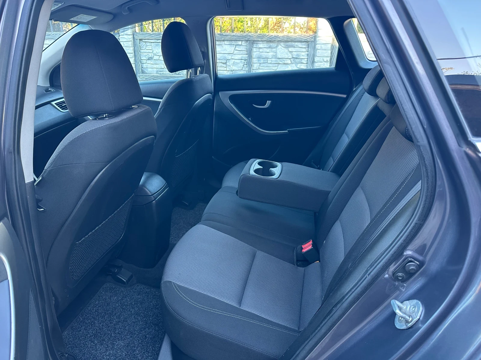 Hyundai I30 1.6-АВТОМАТИК, снимка 14 - Автомобили и джипове - 54323437